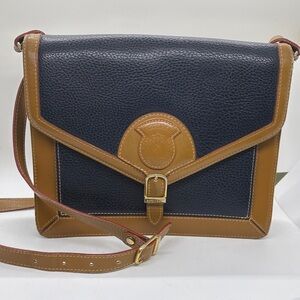 Courser VTG Blue Tan Pebbles Leather Crossbody Purse